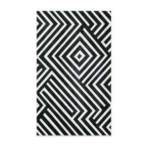 MonoMaze – Optical Rug