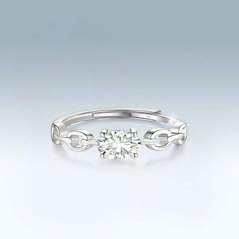 Moissanite Link Ring