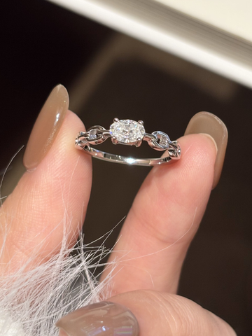 Moissanite Link Ring - WRYWRY