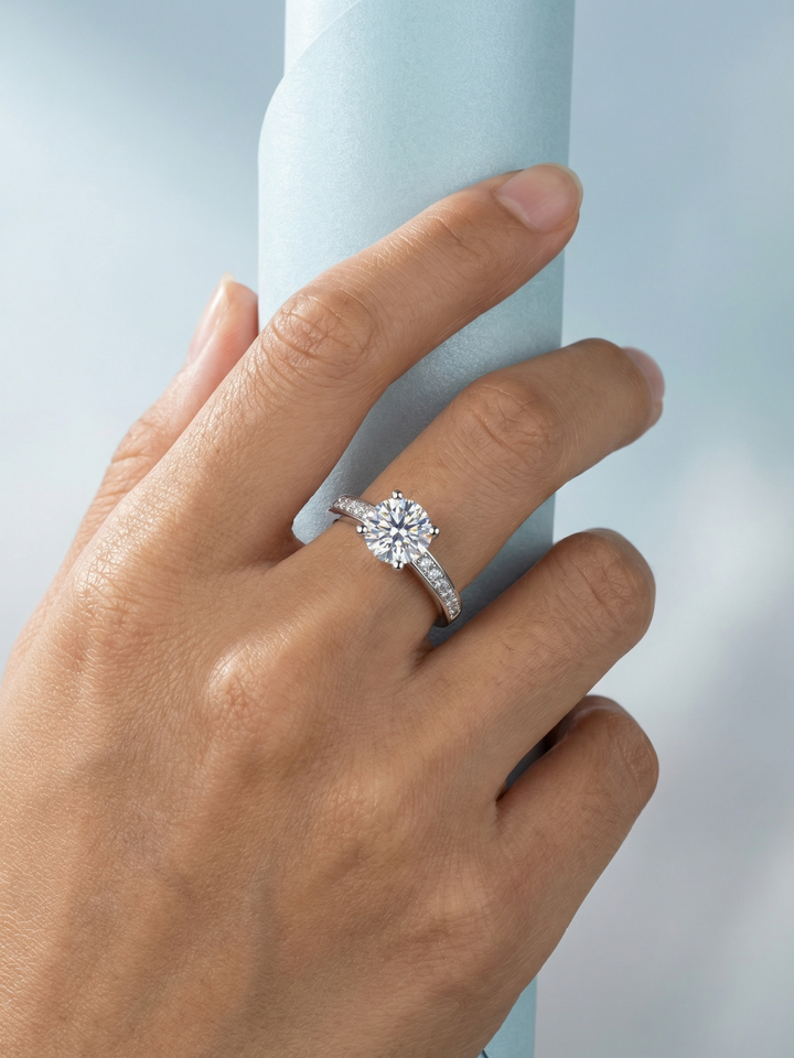 Adjustable & Stackable - Luméra Engagement Ring - 925 Sterling Silver & Moissanite