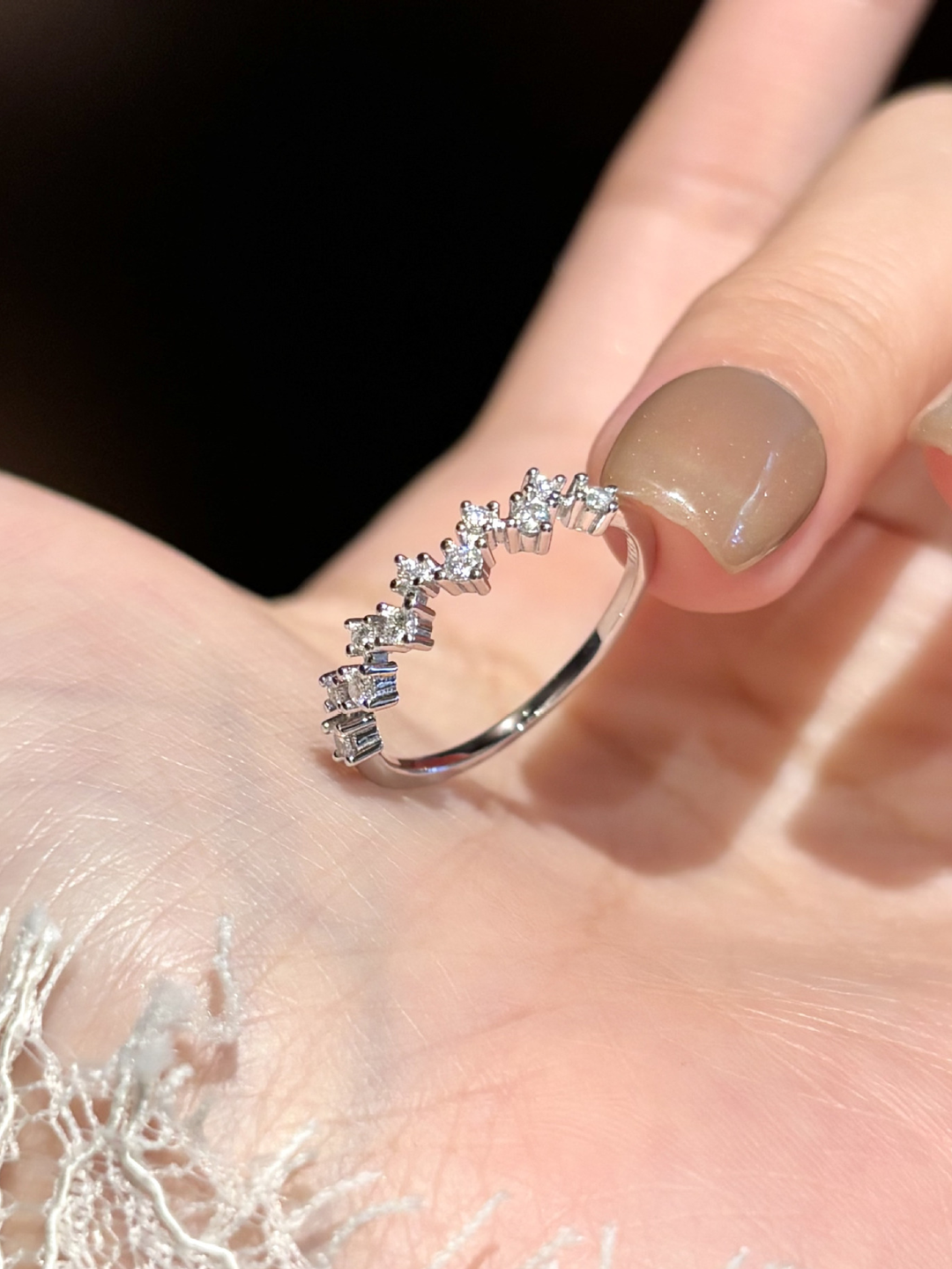 Moissanite ZigZag Ring - WRYWRY